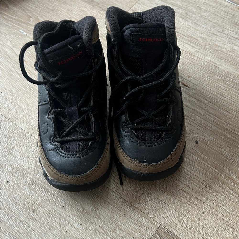 Jordan 9 Retro Olive and Black Sneaker 7c